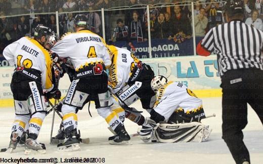 Grenoble  3 - 5 Rouen