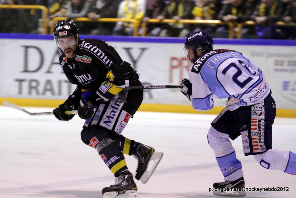 Rouen 2 - 1 Angers 
