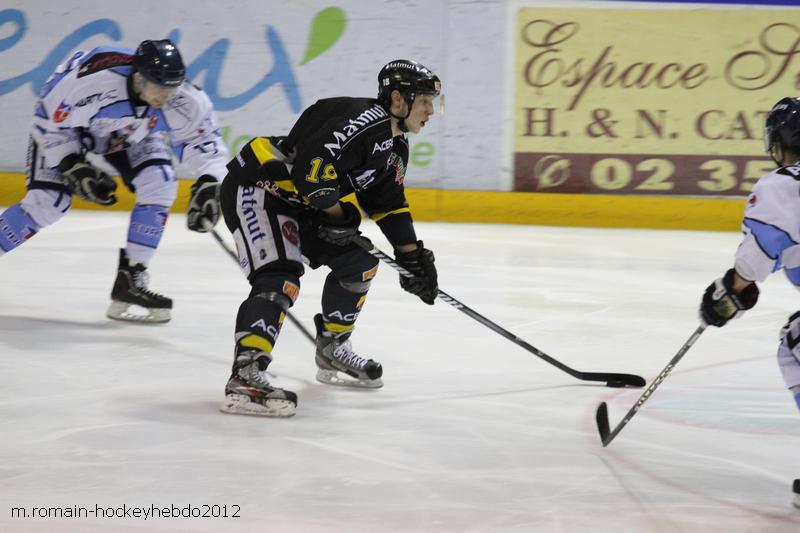 Rouen 2 - 1 Angers 
