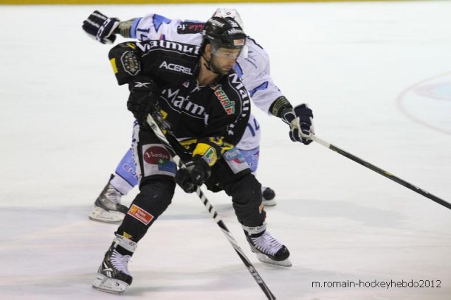 Photo hockey match Rouen - Angers  le 16/03/2012