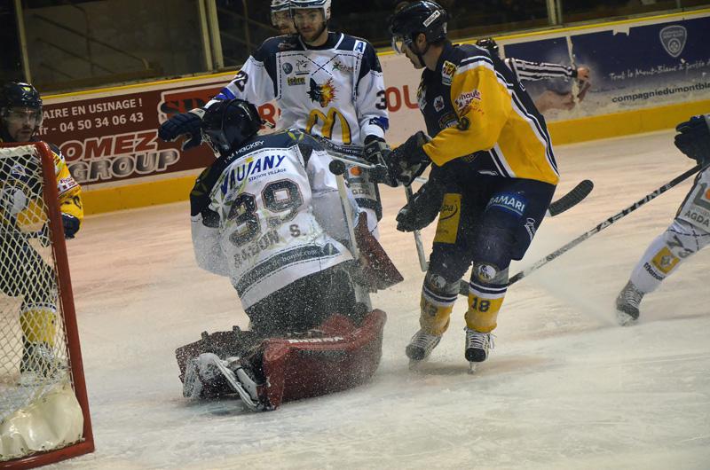 Chamonix  5 - 2 Grenoble 