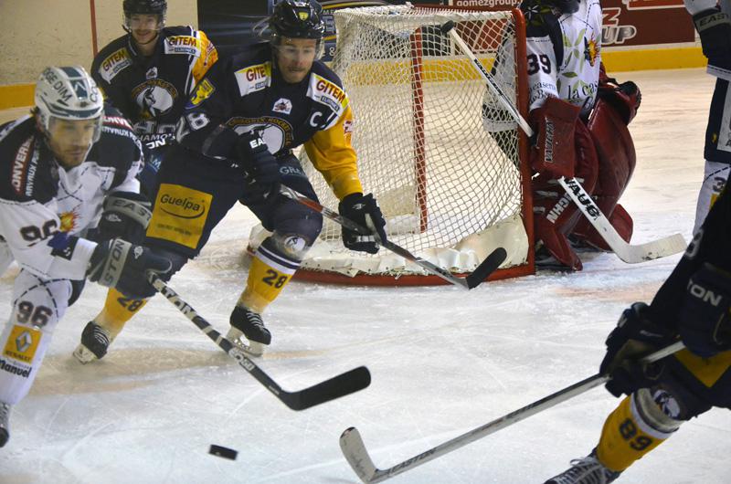 Chamonix  5 - 2 Grenoble 