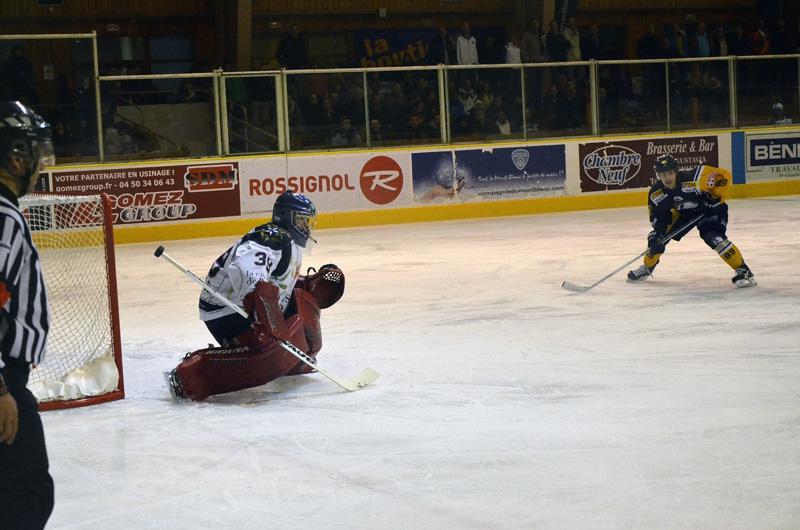 Chamonix  5 - 2 Grenoble 