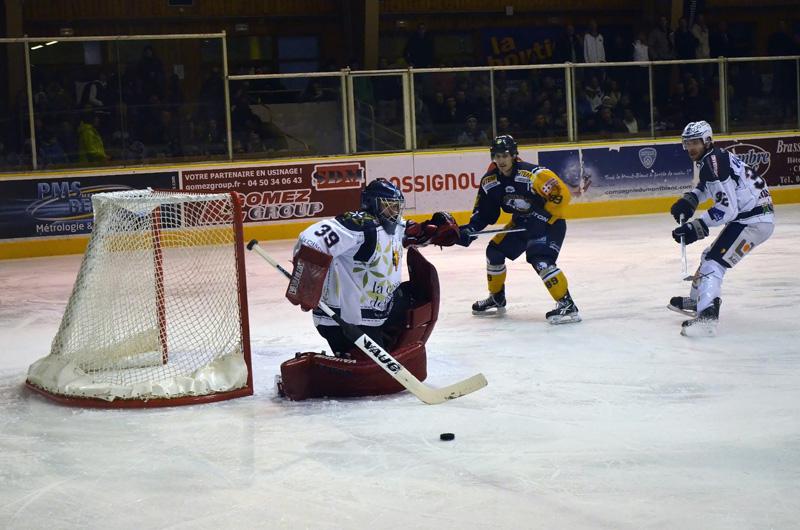 Chamonix  5 - 2 Grenoble 