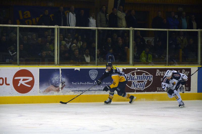 Chamonix  5 - 2 Grenoble 