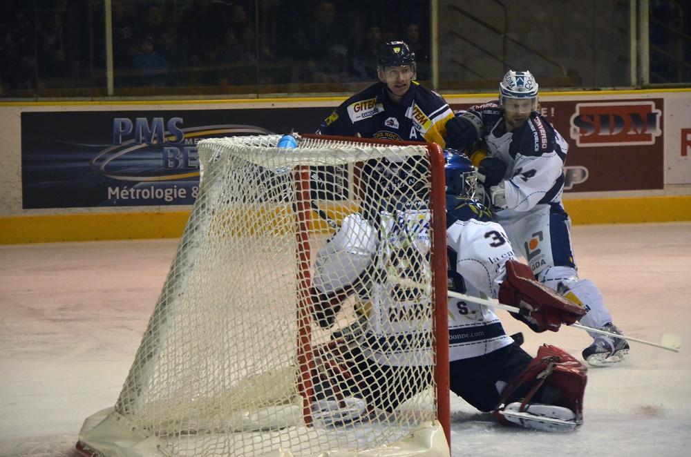 Chamonix  5 - 2 Grenoble 