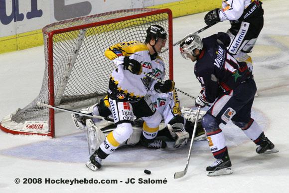 Grenoble  3 - 5 Rouen