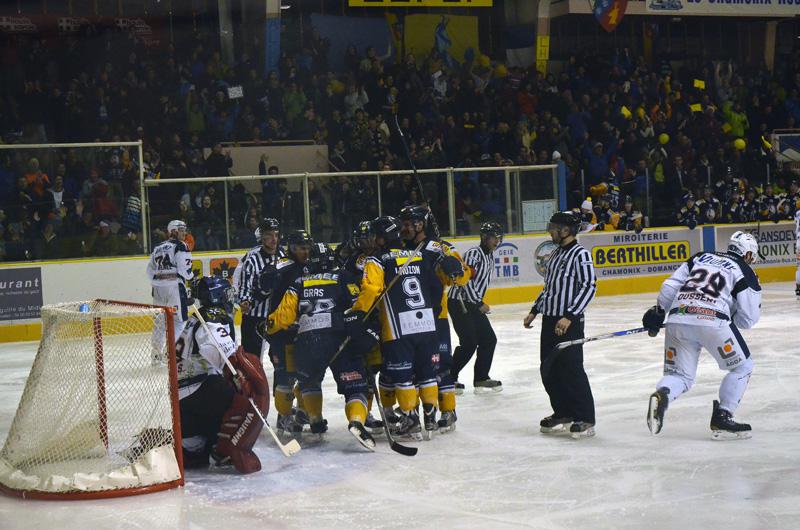 Chamonix  5 - 2 Grenoble 