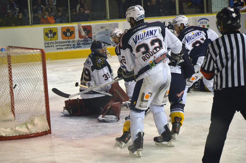 Chamonix  5 - 2 Grenoble 