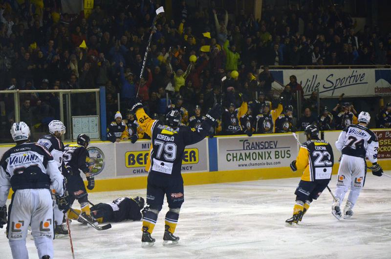 Chamonix  5 - 2 Grenoble 