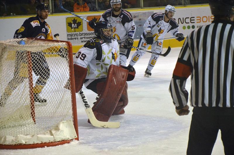 Chamonix  5 - 2 Grenoble 