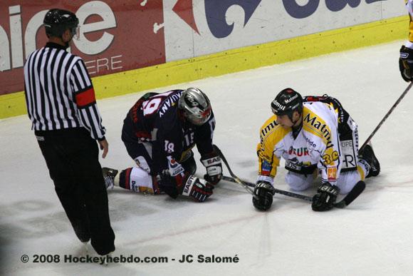 Grenoble  3 - 5 Rouen