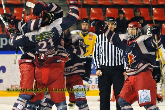 Photo hockey reportage  U18 élite : Amiens et Grenoble en finale