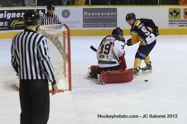 Chamonix  3 - 4 Grenoble 