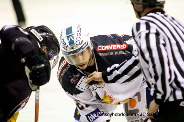 Chamonix  3 - 4 Grenoble 