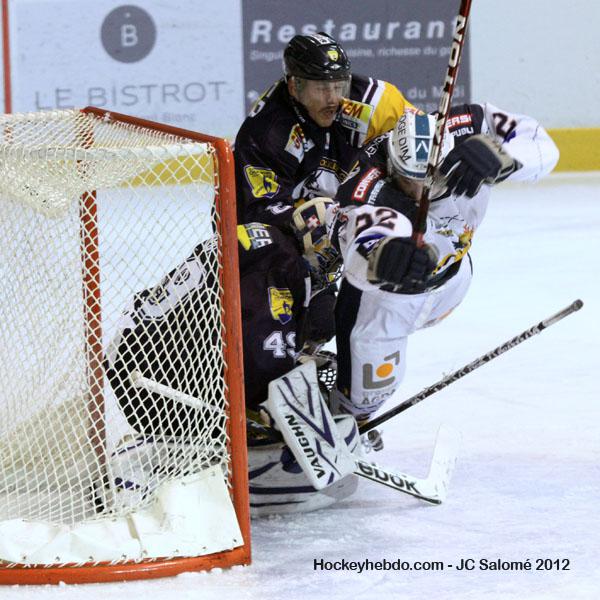 Chamonix  3 - 4 Grenoble 