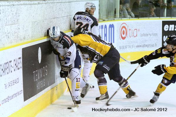Chamonix  3 - 4 Grenoble 