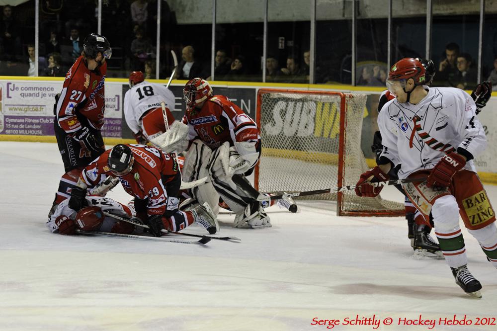 Mulhouse 3 - 0 Anglet