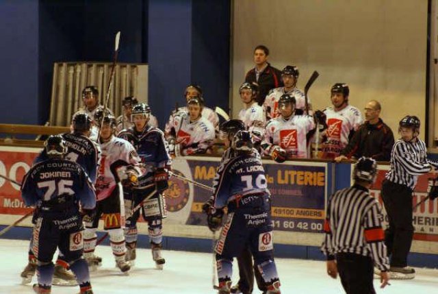 Photo hockey match Angers  - Amiens  le 25/10/2008