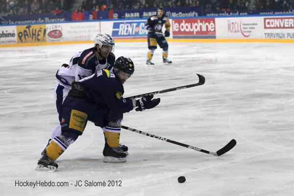 Grenoble  7 - 4 Chamonix 