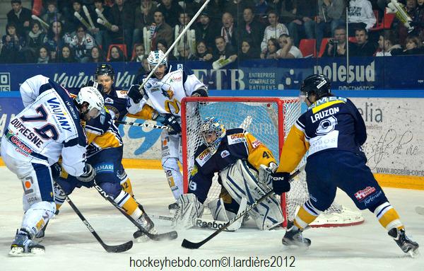 Grenoble  7 - 1 Chamonix 