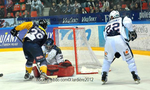 Grenoble  7 - 1 Chamonix 