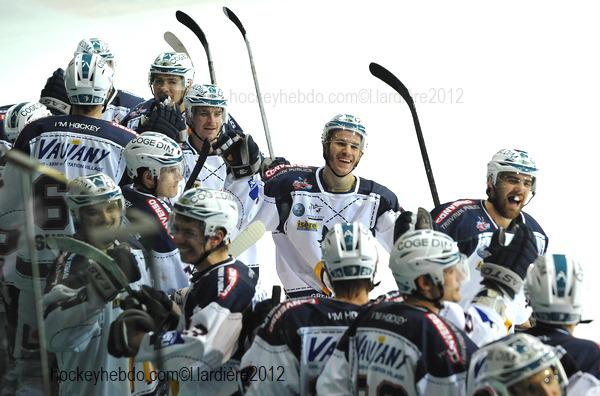 Grenoble  7 - 1 Chamonix 