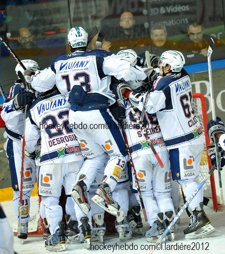 Grenoble  7 - 1 Chamonix 