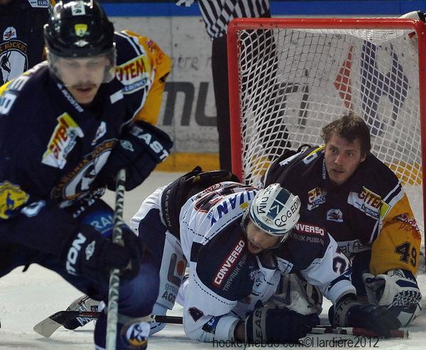 Grenoble  7 - 4 Chamonix 