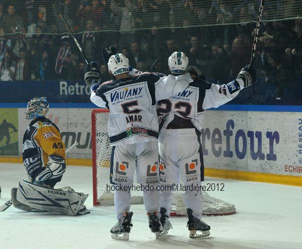 Grenoble  7 - 4 Chamonix 