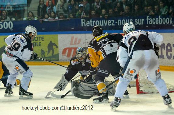Grenoble  7 - 4 Chamonix 