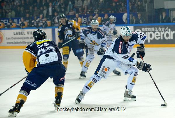 Grenoble  7 - 4 Chamonix 