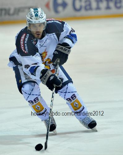 Grenoble  7 - 4 Chamonix 