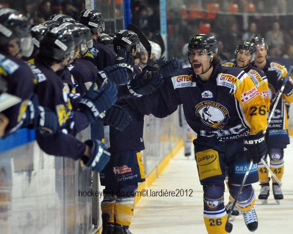 Grenoble  7 - 4 Chamonix 