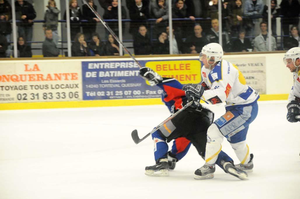 Caen  5 - 5 Avignon