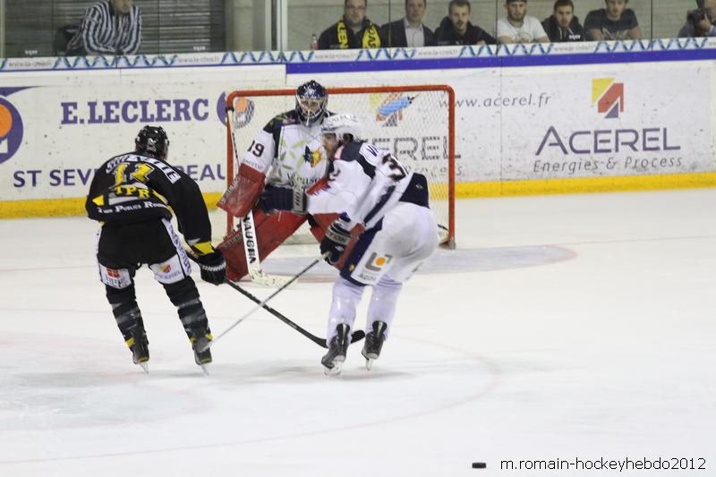 Rouen 4 - 3 Grenoble 