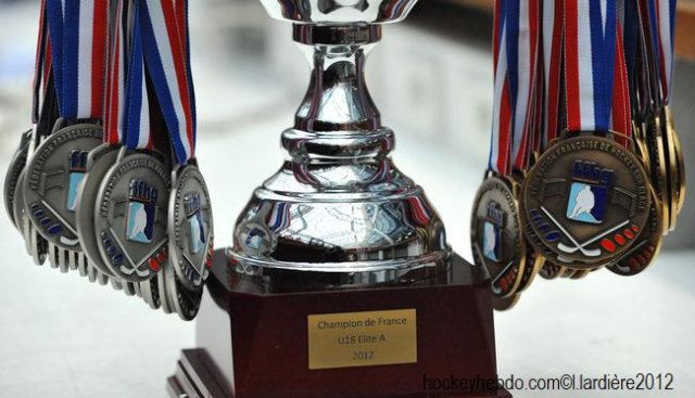 Photo hockey reportage U18 elite :  Amiens Champion ! 