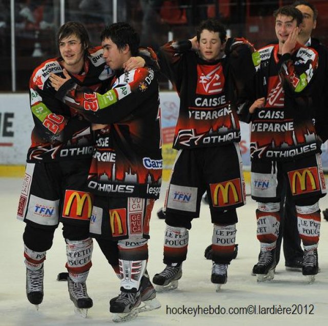 Photo hockey reportage U18 elite :  Amiens Champion ! 