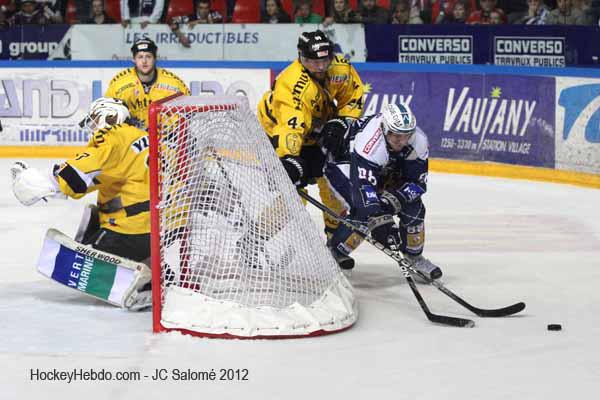 Grenoble  6 - 4 Rouen