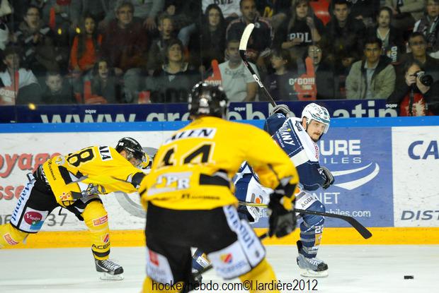 Grenoble  6 - 4 Rouen