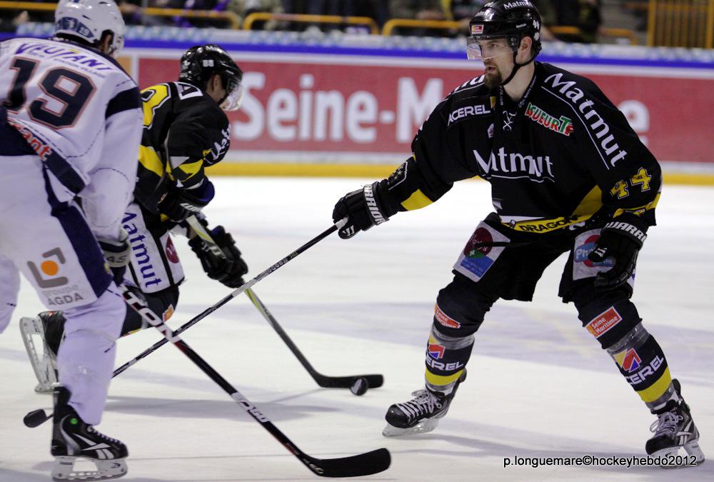 Rouen 5 - 1 Grenoble 