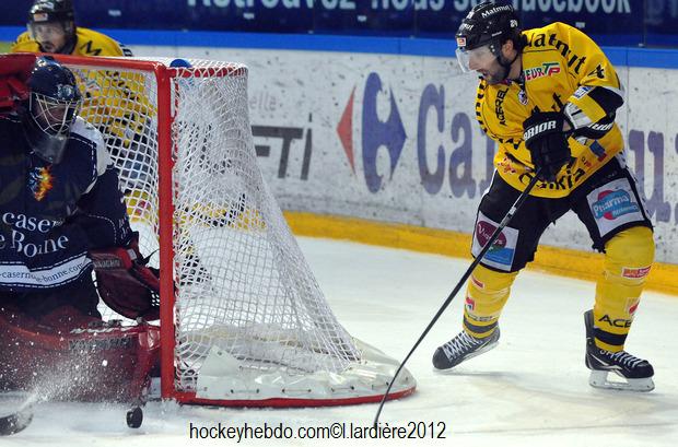 Grenoble  0 - 4 Rouen