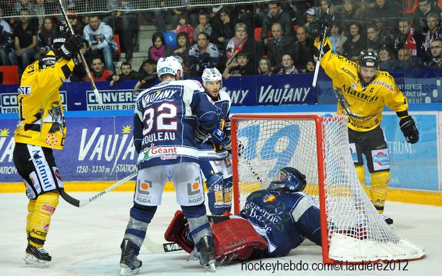 Grenoble  0 - 4 Rouen