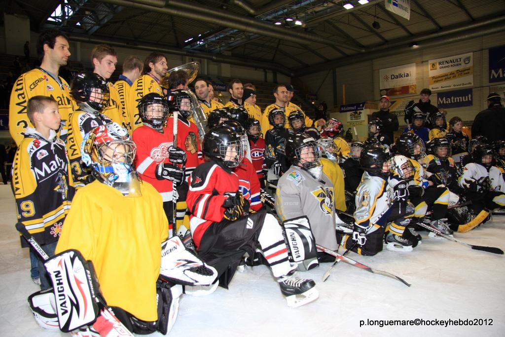 Les Dragons fêtent leur 12ème titre
