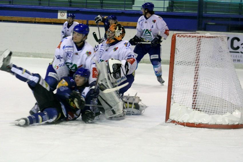 Mont-Blanc 5 - 3 Dijon 