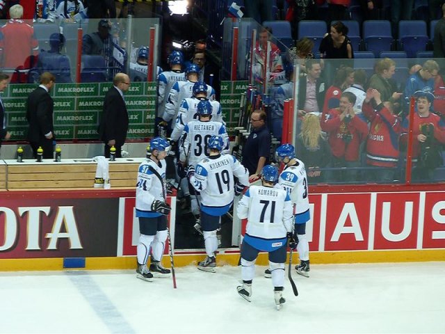Photo hockey album Mondial 12 - Russie VS Finlande