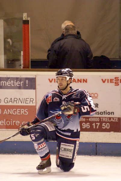 Angers  5 - 2 Caen 