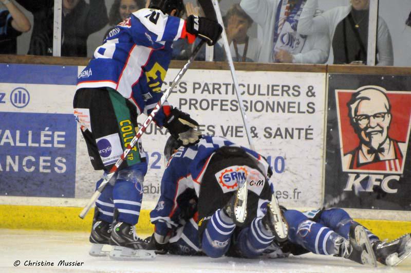 Caen  10 - 0 Neuilly/Marne