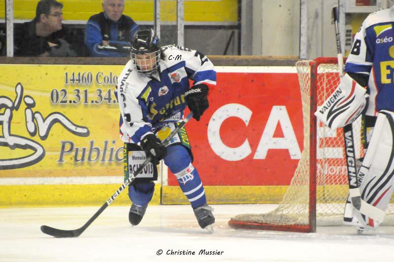 Caen  10 - 0 Neuilly/Marne