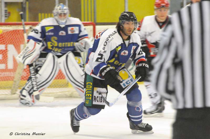 Caen  10 - 0 Neuilly/Marne